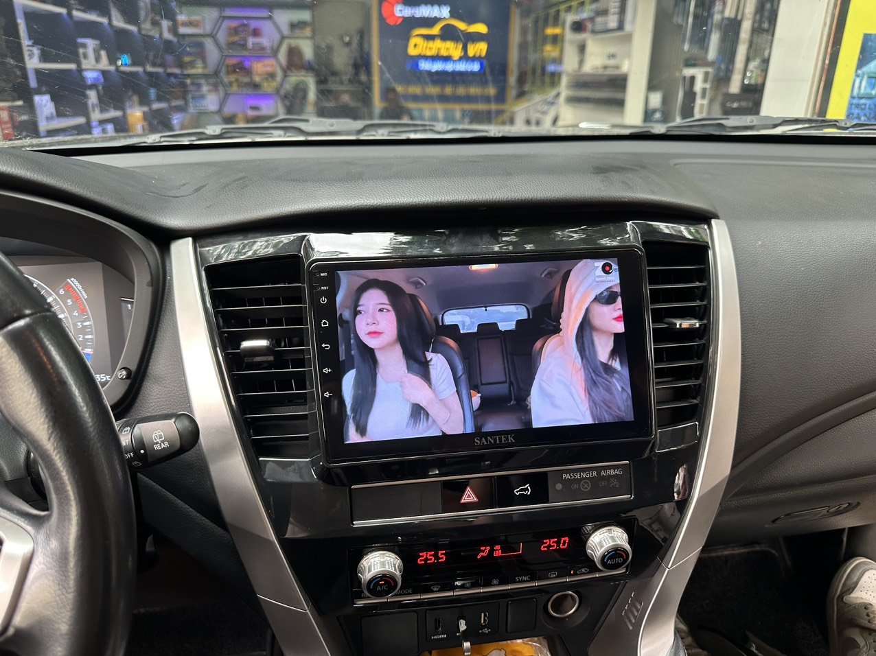 MÀN HÌNH ANDROID PAJERO SPORT 2017-2019