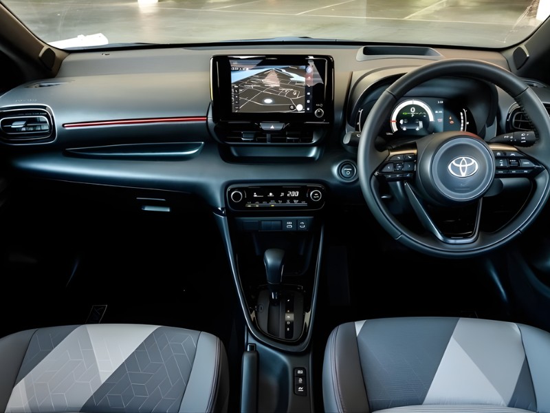 Màn hình Android giá rẻ phù hợp Toyota Altis và Wigo